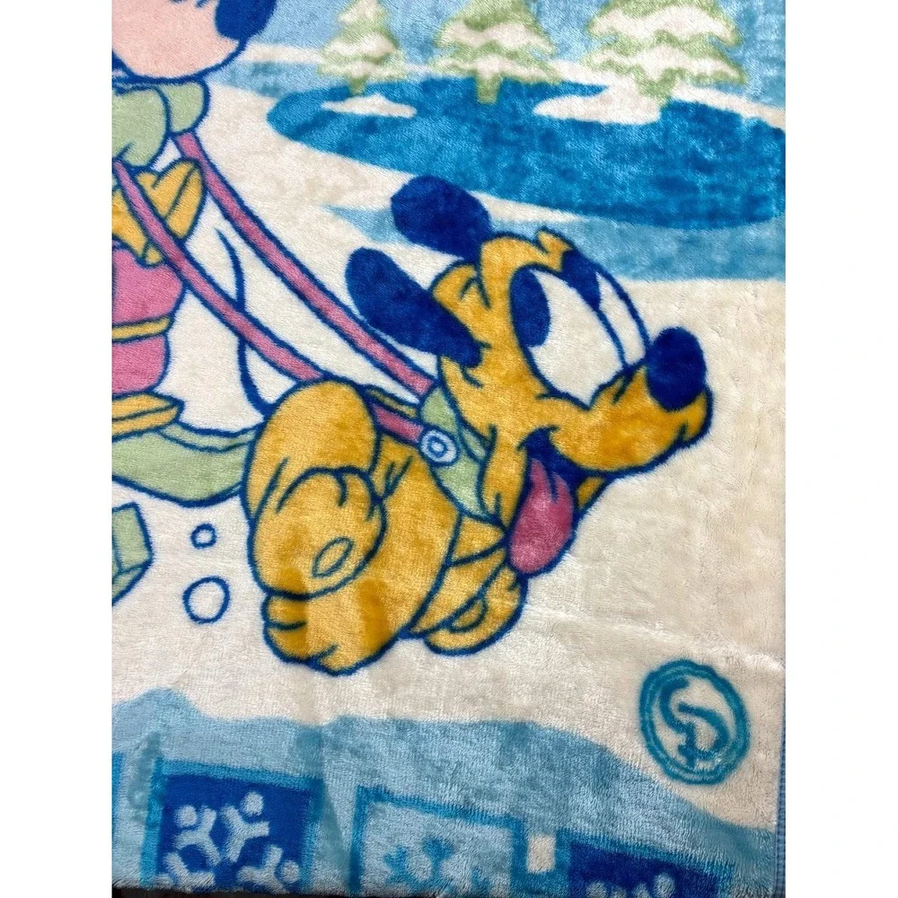 Vtg Colap Disney Mickey‎ Minnie Mouse Sled Pluto Dog Snowflake Snow Winter Plush